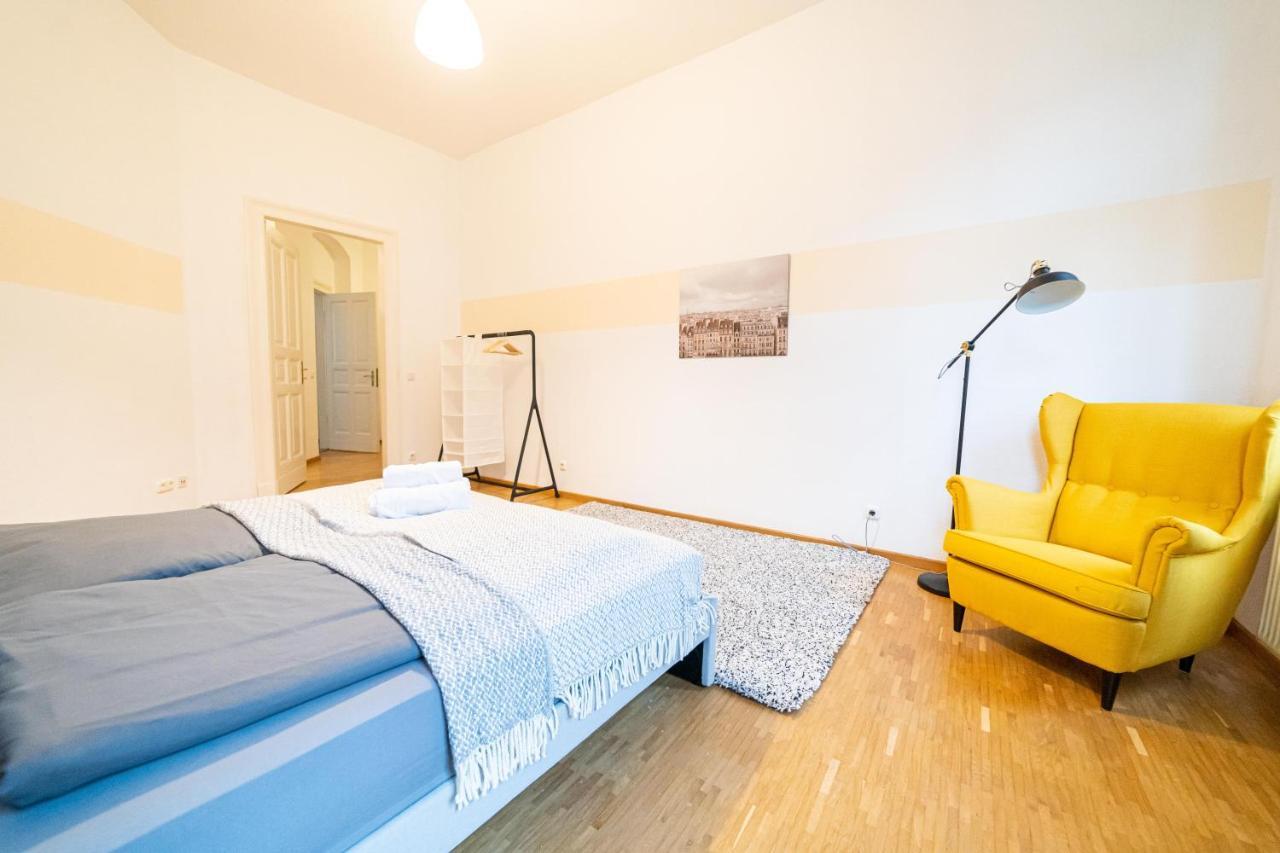 Fullhouse - Halle - Vs7 - 3 Beds - Nespresso Luaran gambar