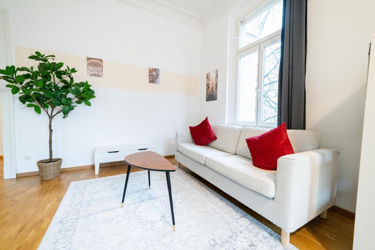 Fullhouse - Halle - Vs7 - 3 Beds - Nespresso Luaran gambar